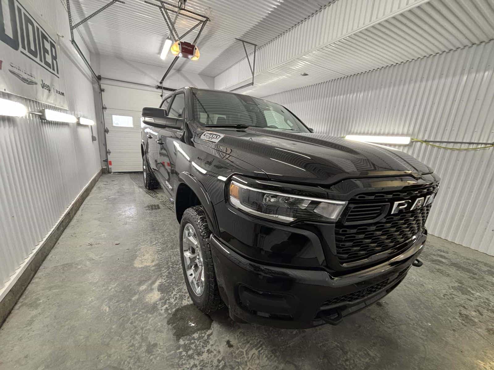 Image 2 RAM 1500 Big Horn 2025