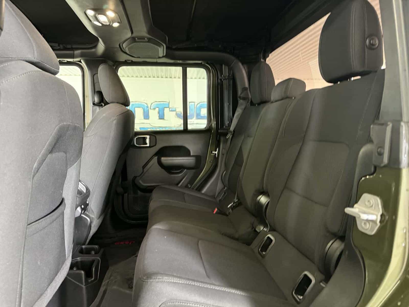 Image 9 Jeep Gladiator Willy's 2022