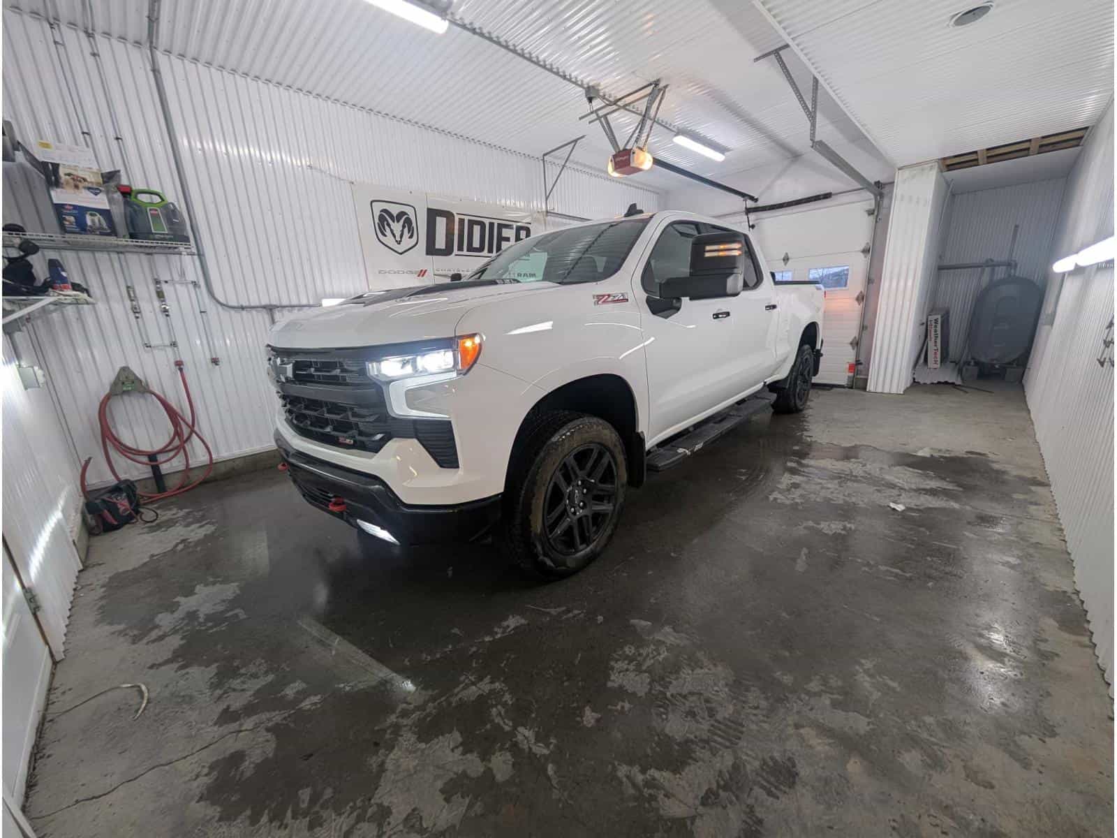 2022 Chevrolet Silverado LT Trail Boss - Image 1