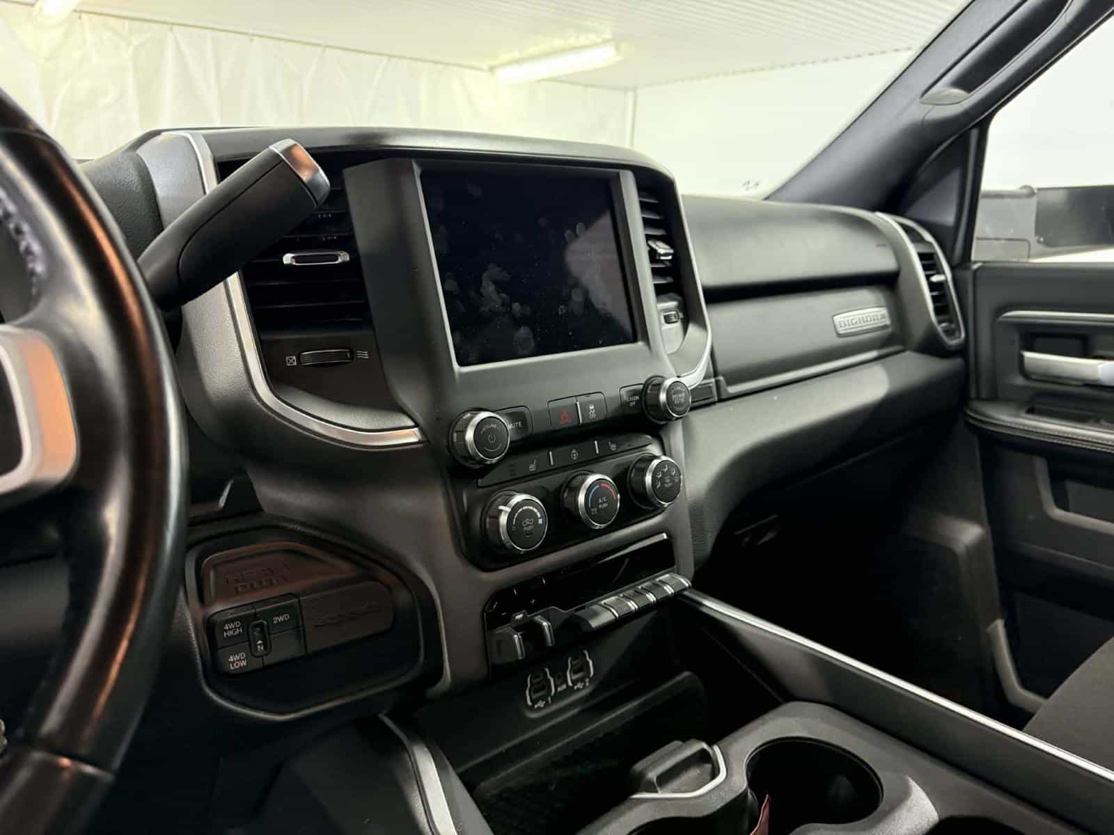 2021 RAM 3500 Big Horn - Image 9