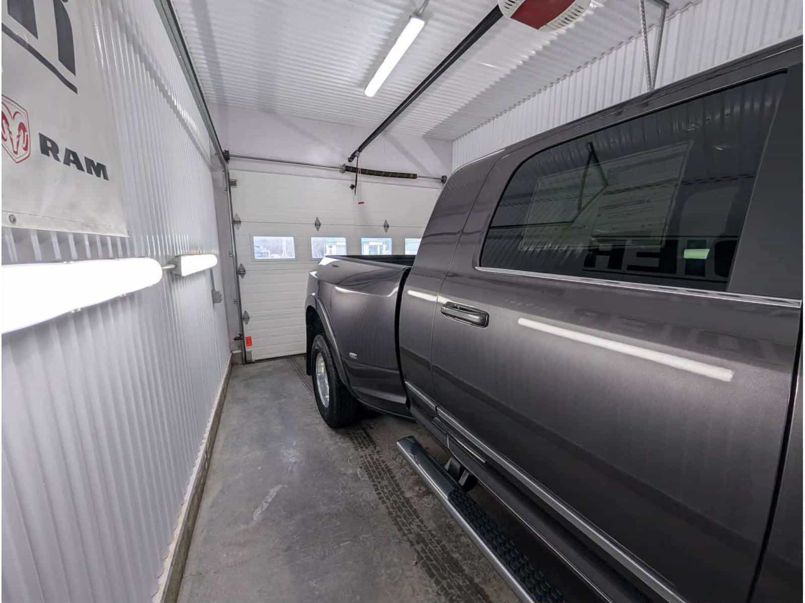 2026 RAM 3500 Limited - Image 9