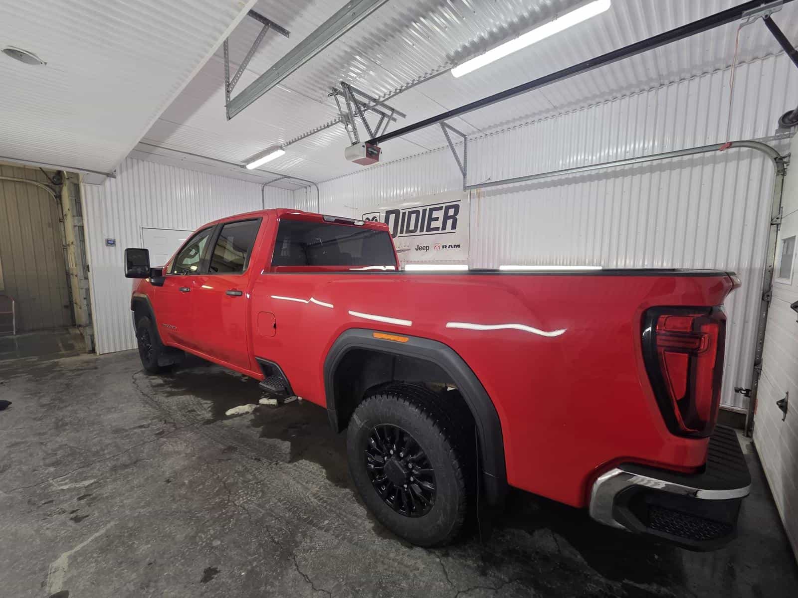 2023 GMC Sierra Pro - Image 2