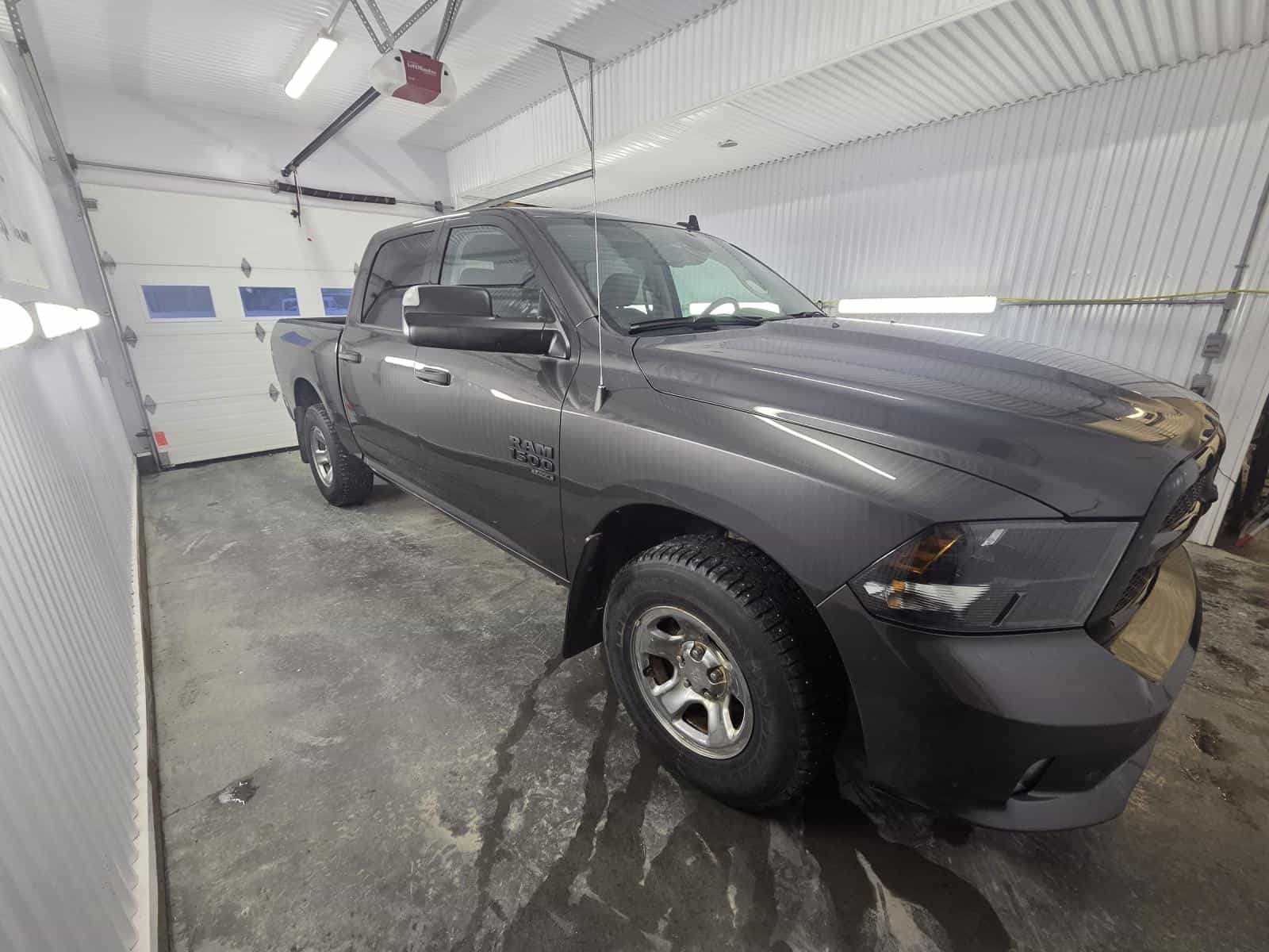 2021 RAM 1500 Express - Image 4