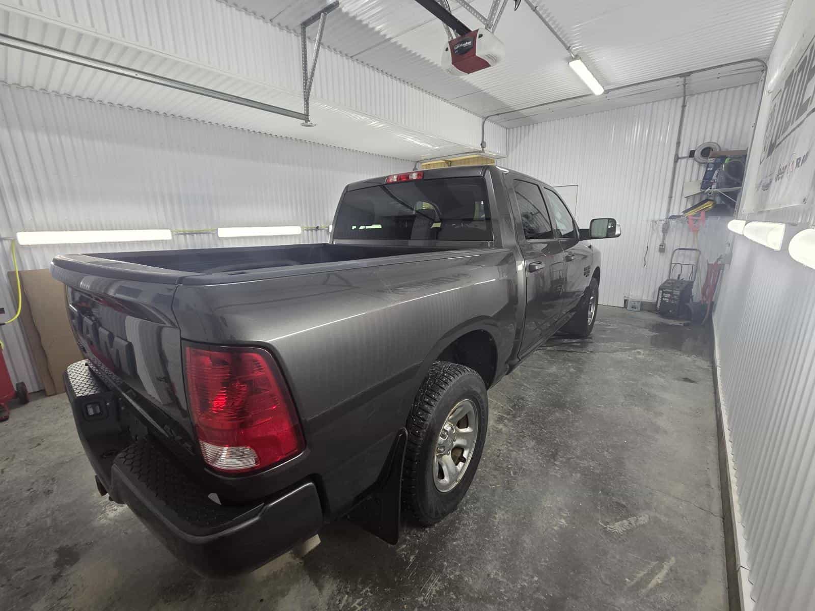 2021 RAM 1500 Express - Image 5