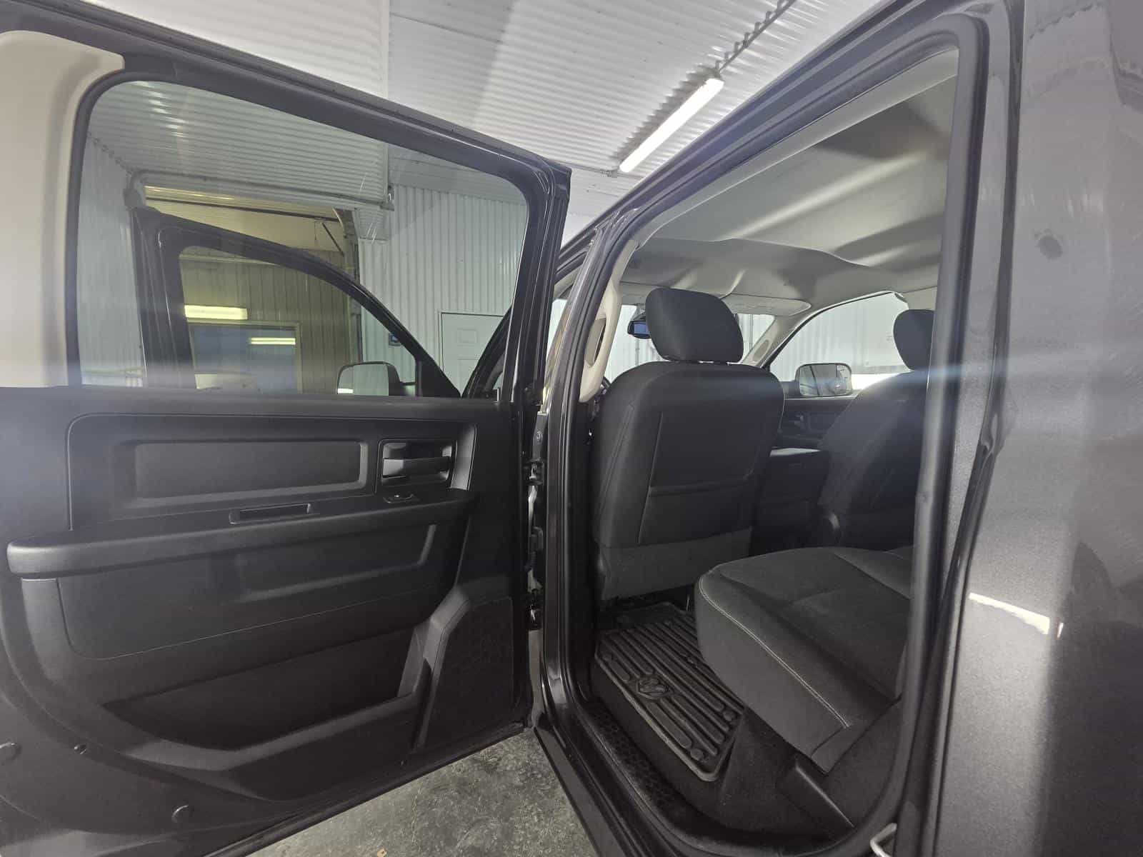 2021 RAM 1500 Express - Image 11