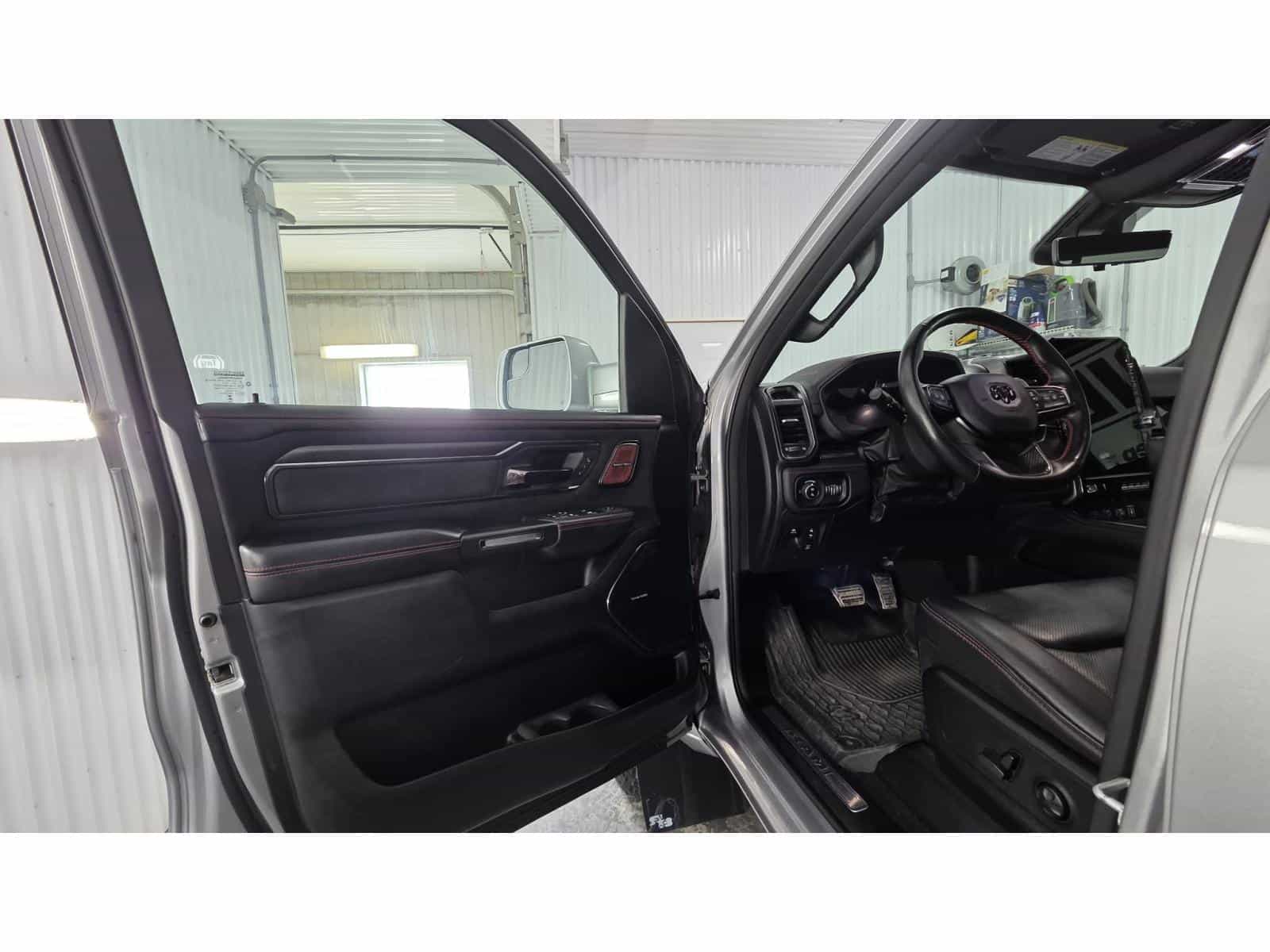 Image 9 RAM 1500 RHO 2025