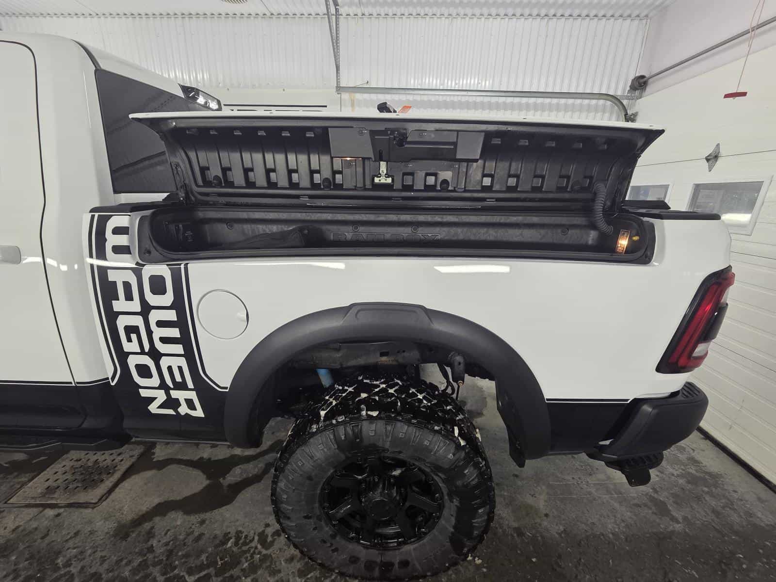 2022 RAM 2500 Powerwagon - Image 6