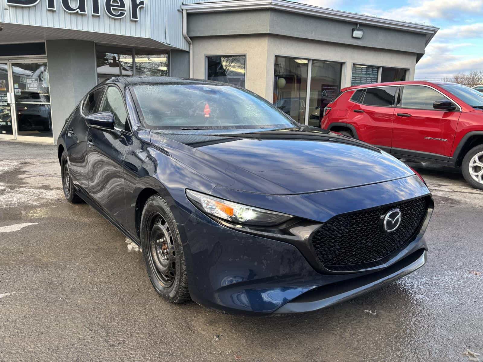 2019 Mazda 3 Sport GS - Image 2