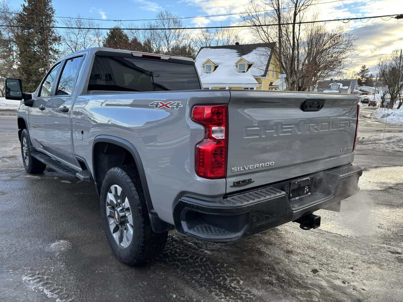 2024 Chevrolet Silverado Custom - Image 4