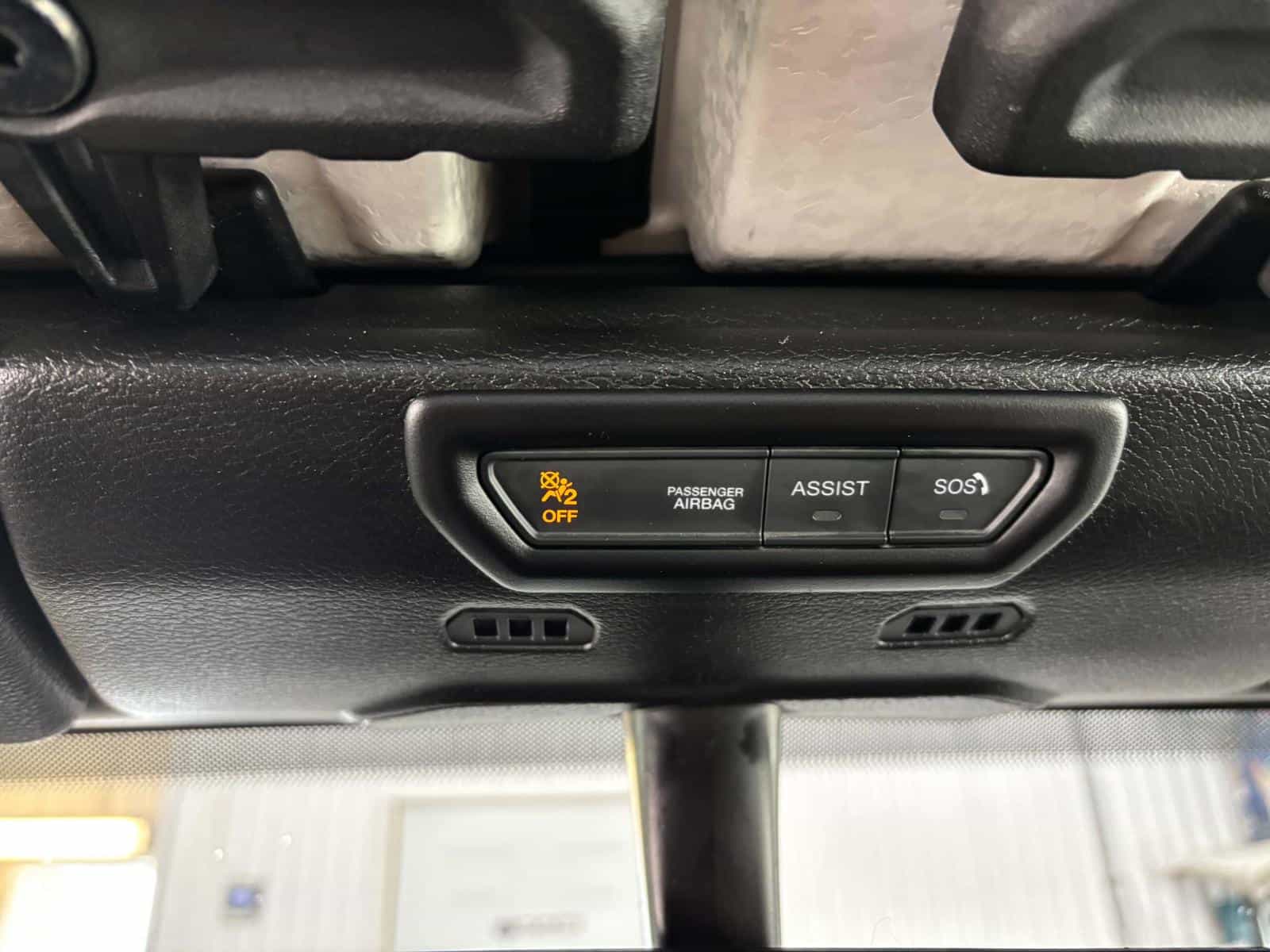 2021 Jeep Gladiator Overland - Image 15