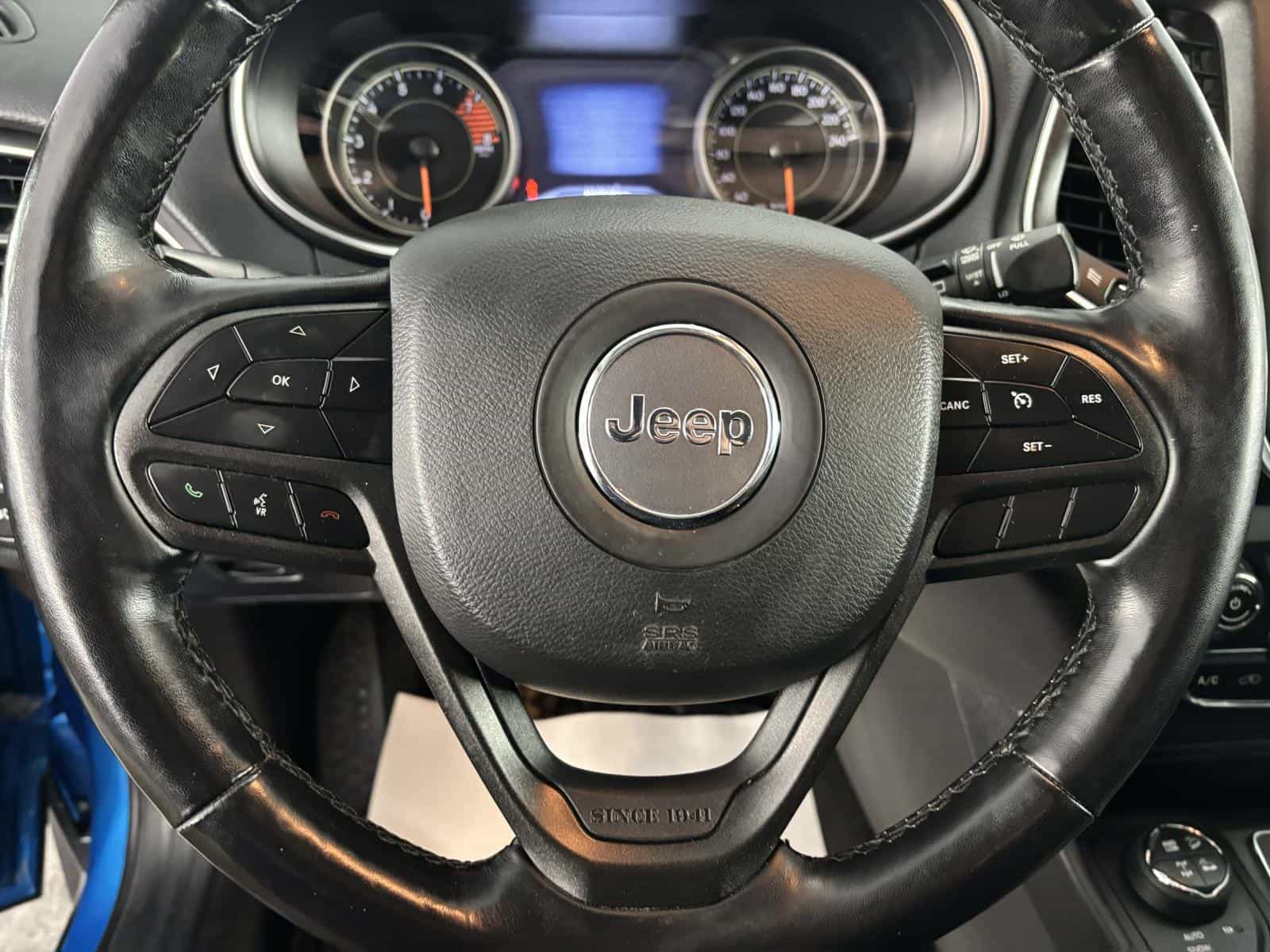 2020 Jeep Cherokee Trailhawk - Image 12