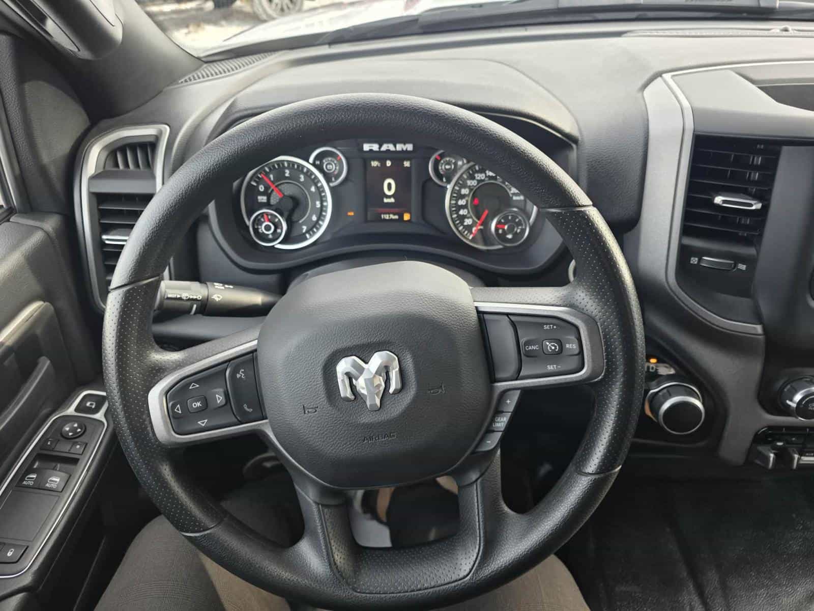 2024 RAM Chassis Cab 3500 Tradesman - Image 15