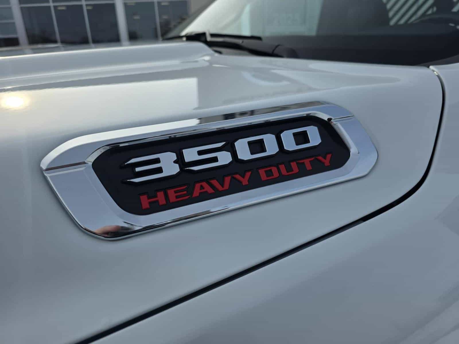 2024 RAM Chassis Cab 3500 Tradesman - Image 7