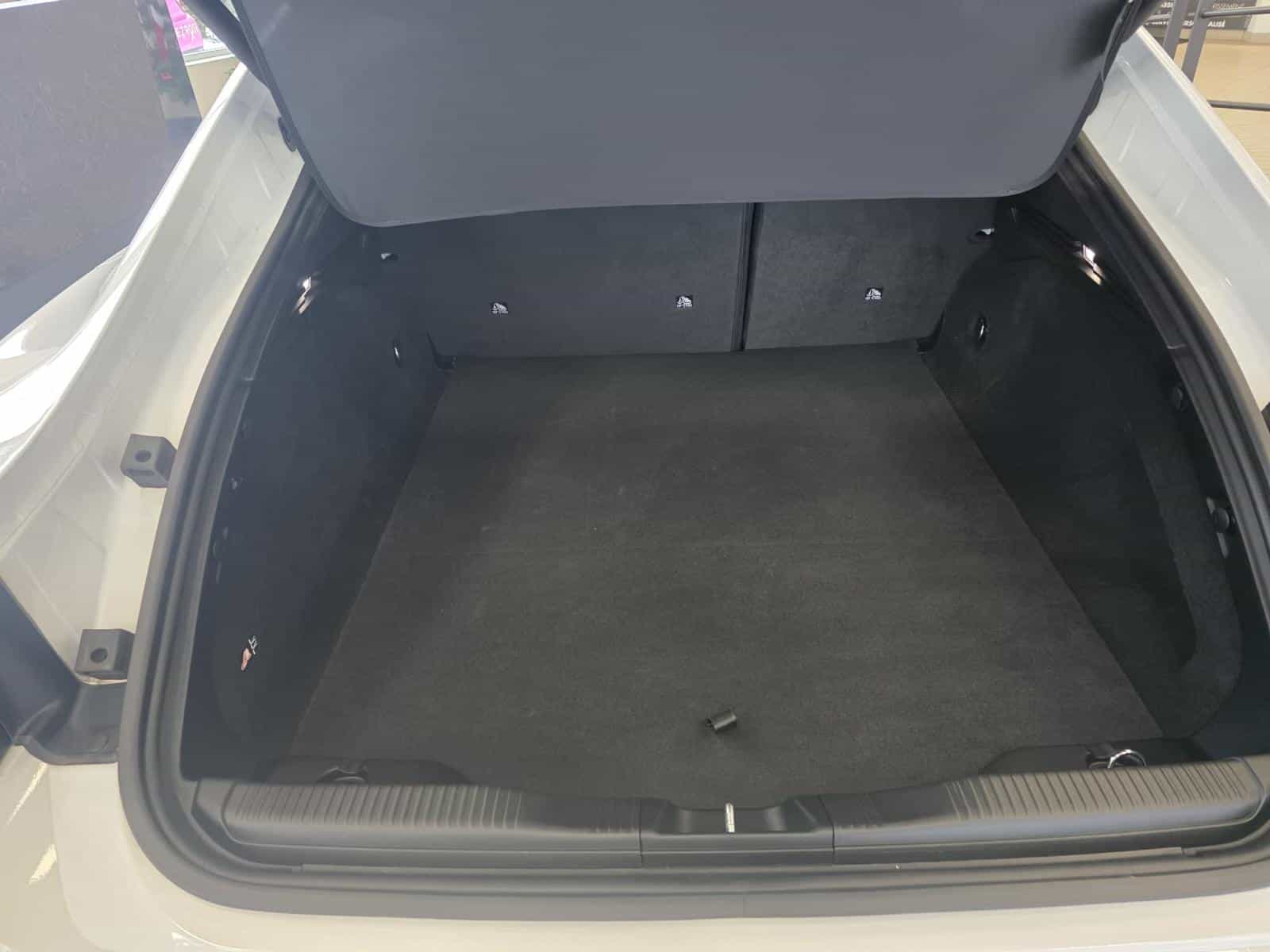 2025 Dodge Charger Daytona R/T - Image 16