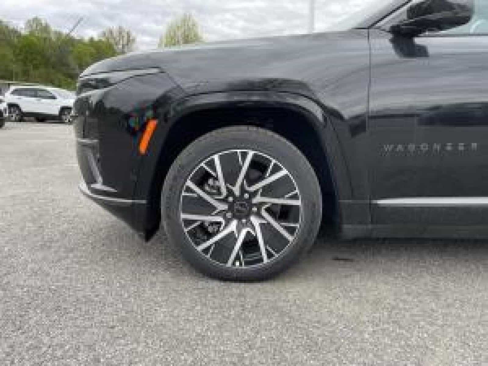 2025 Jeep Wagoneer S BEV Code d Ensemble clair 25S Limited - Image 5