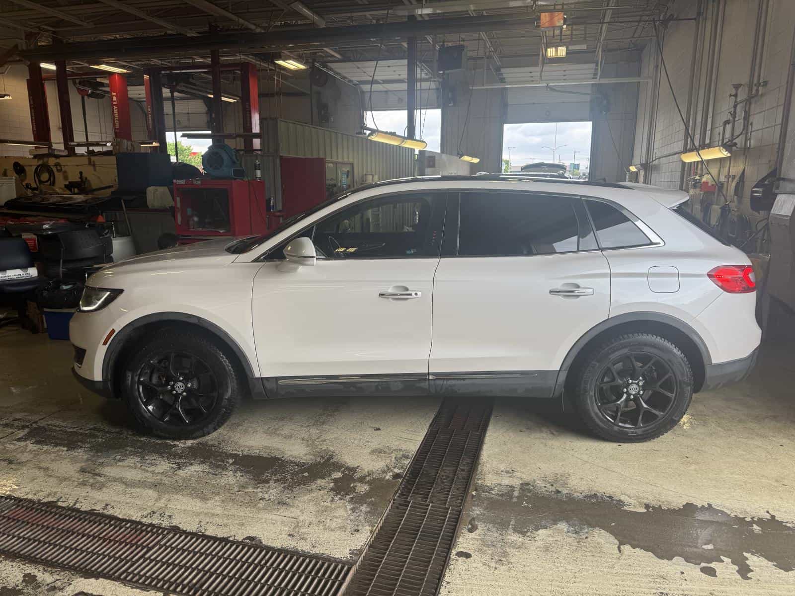 Image 2 Lincoln MKX Select 2016