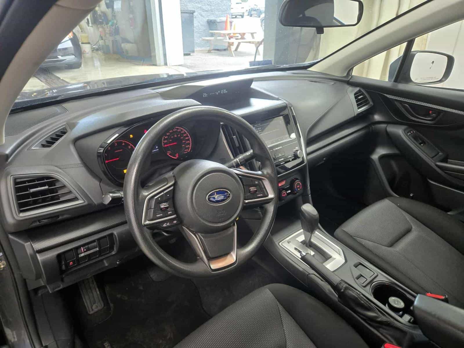 2017 Subaru Impreza Convenience - Image 14