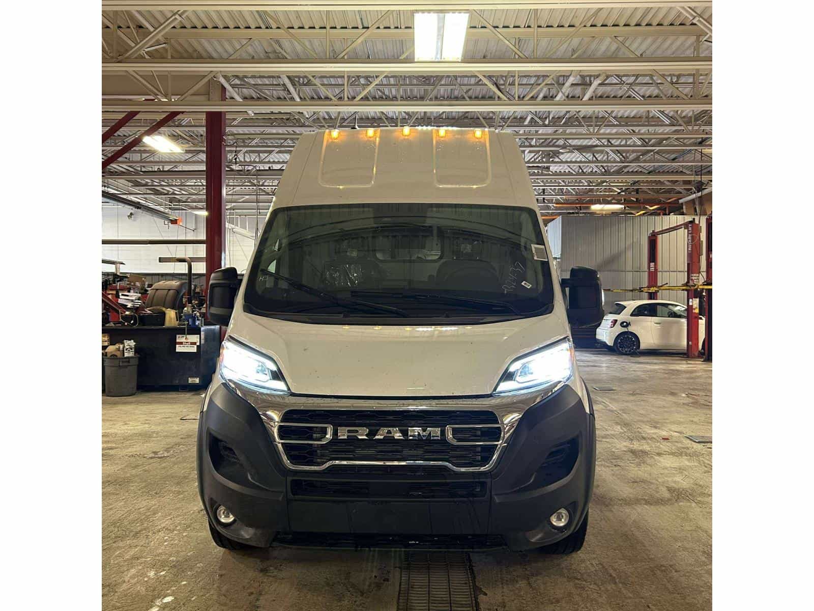 2025 RAM ProMaster ProMaster 3500 - Image 2