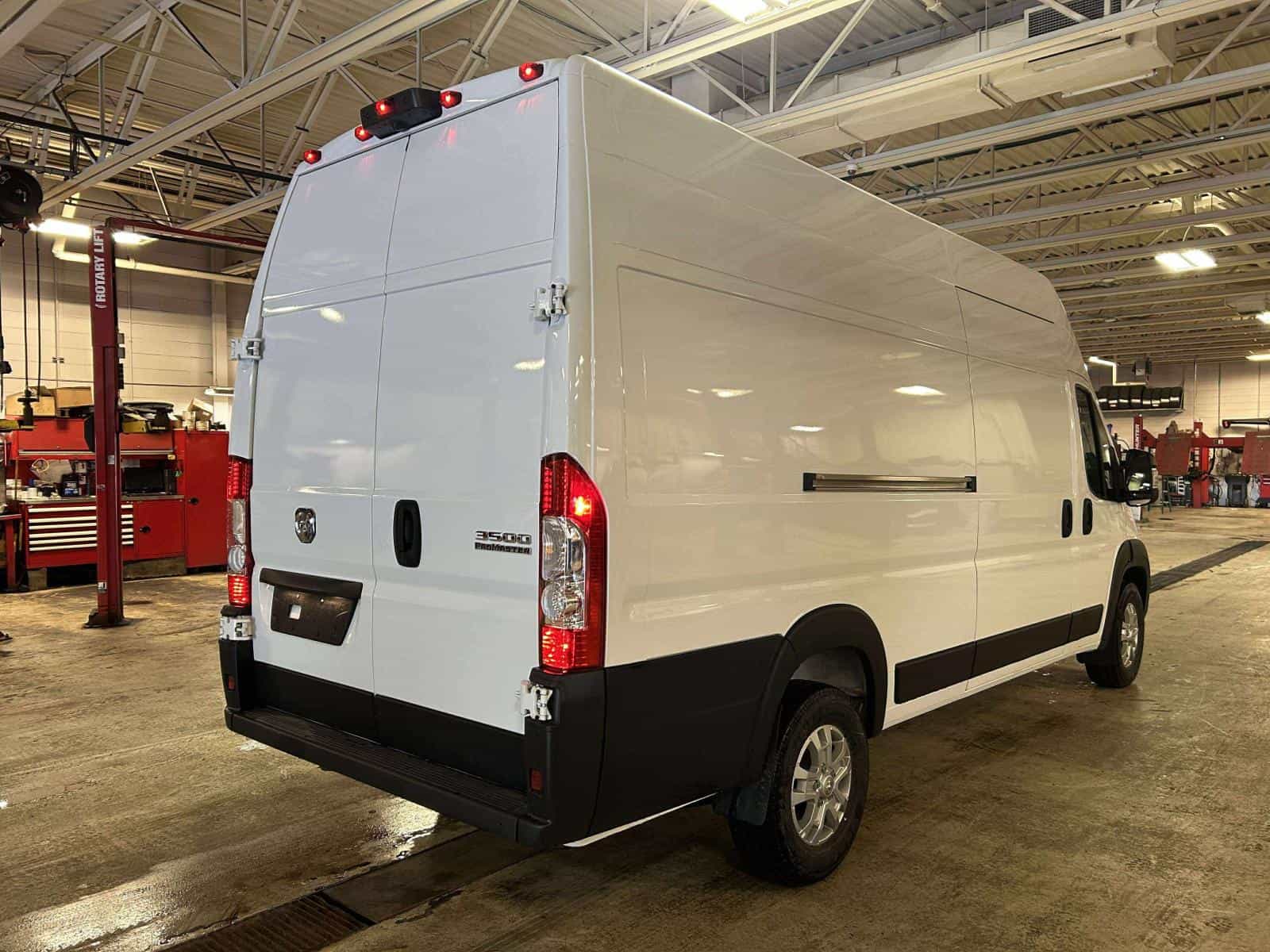 2025 RAM ProMaster ProMaster 3500 - Image 4