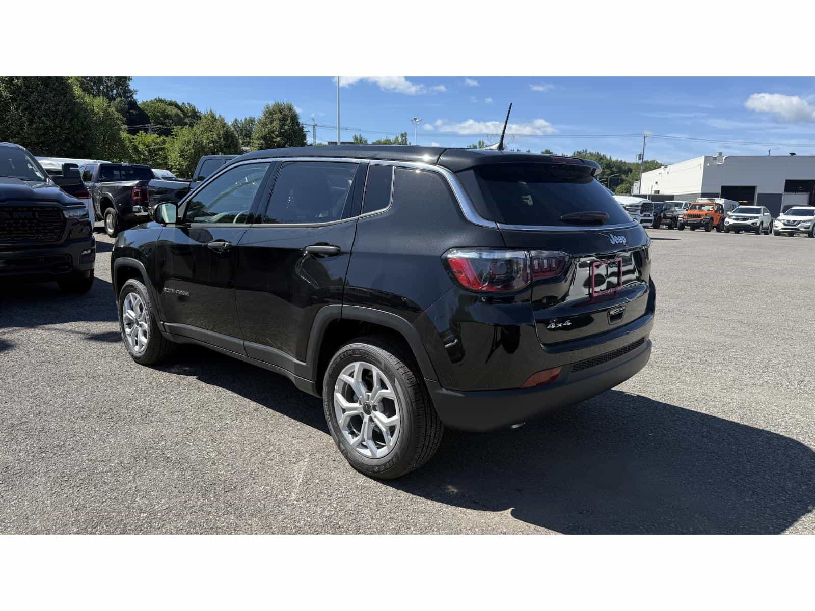 2025 Jeep Compass Sport - Image 7