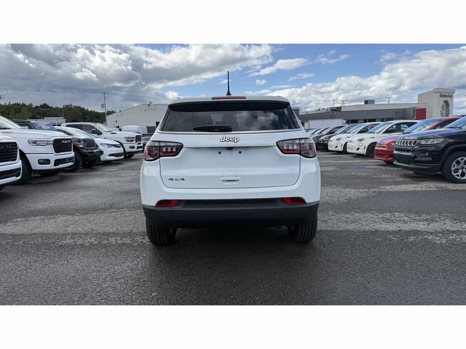 2025 Jeep Compass Sport - Image 6