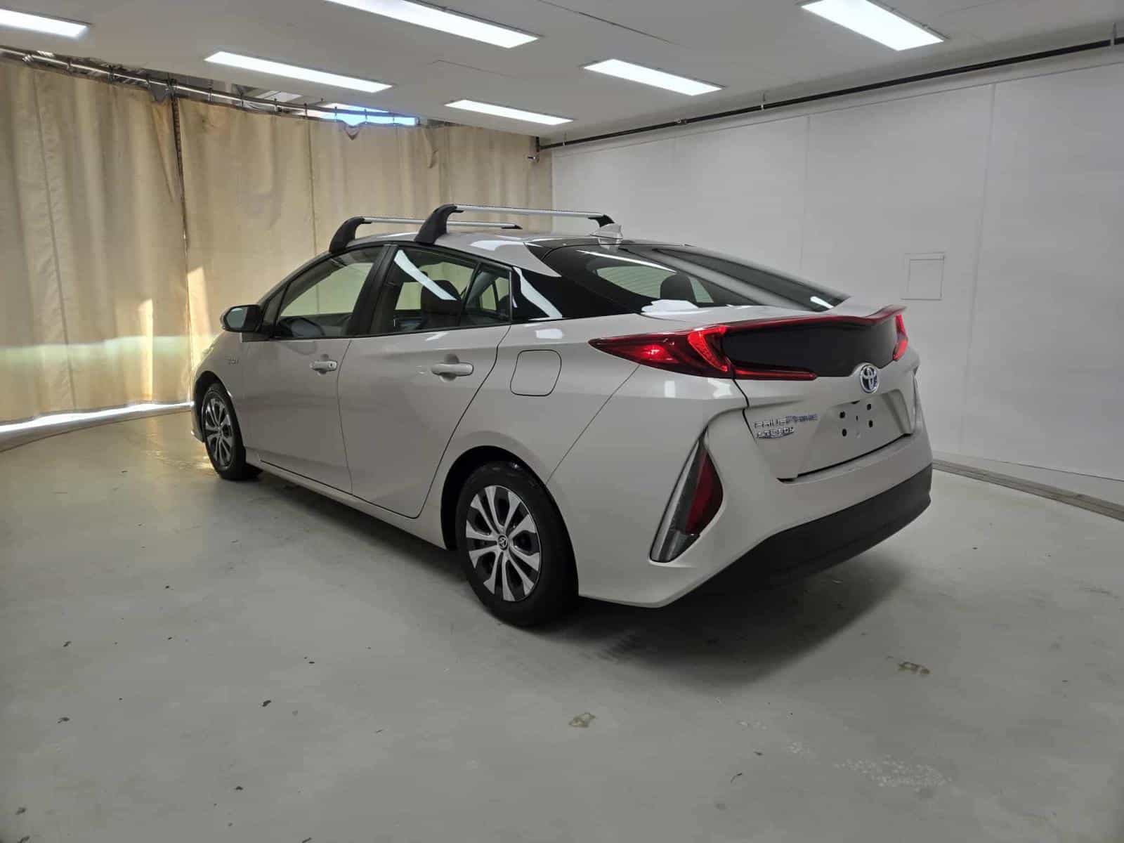 2021 Toyota Prius Prime Le/Xle/Limite Upgrade - Image 5
