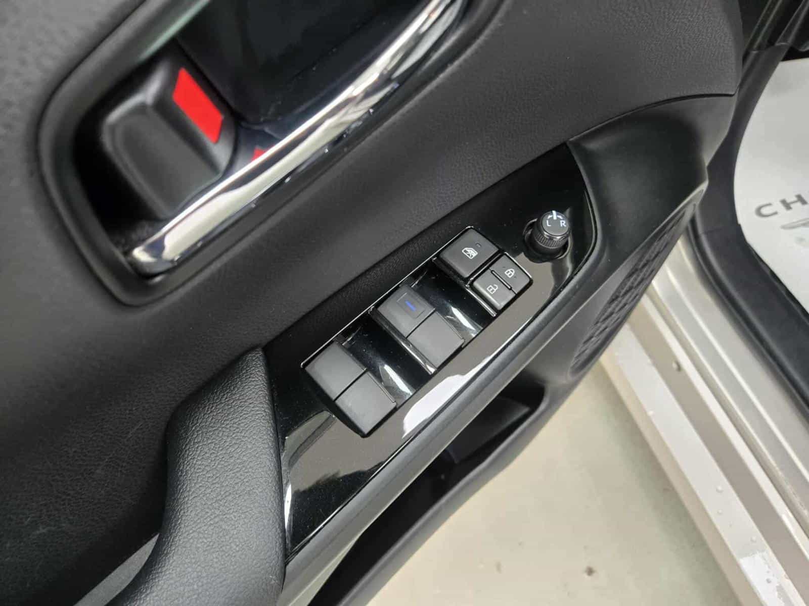 2021 Toyota Prius Prime Le/Xle/Limite Upgrade - Image 13