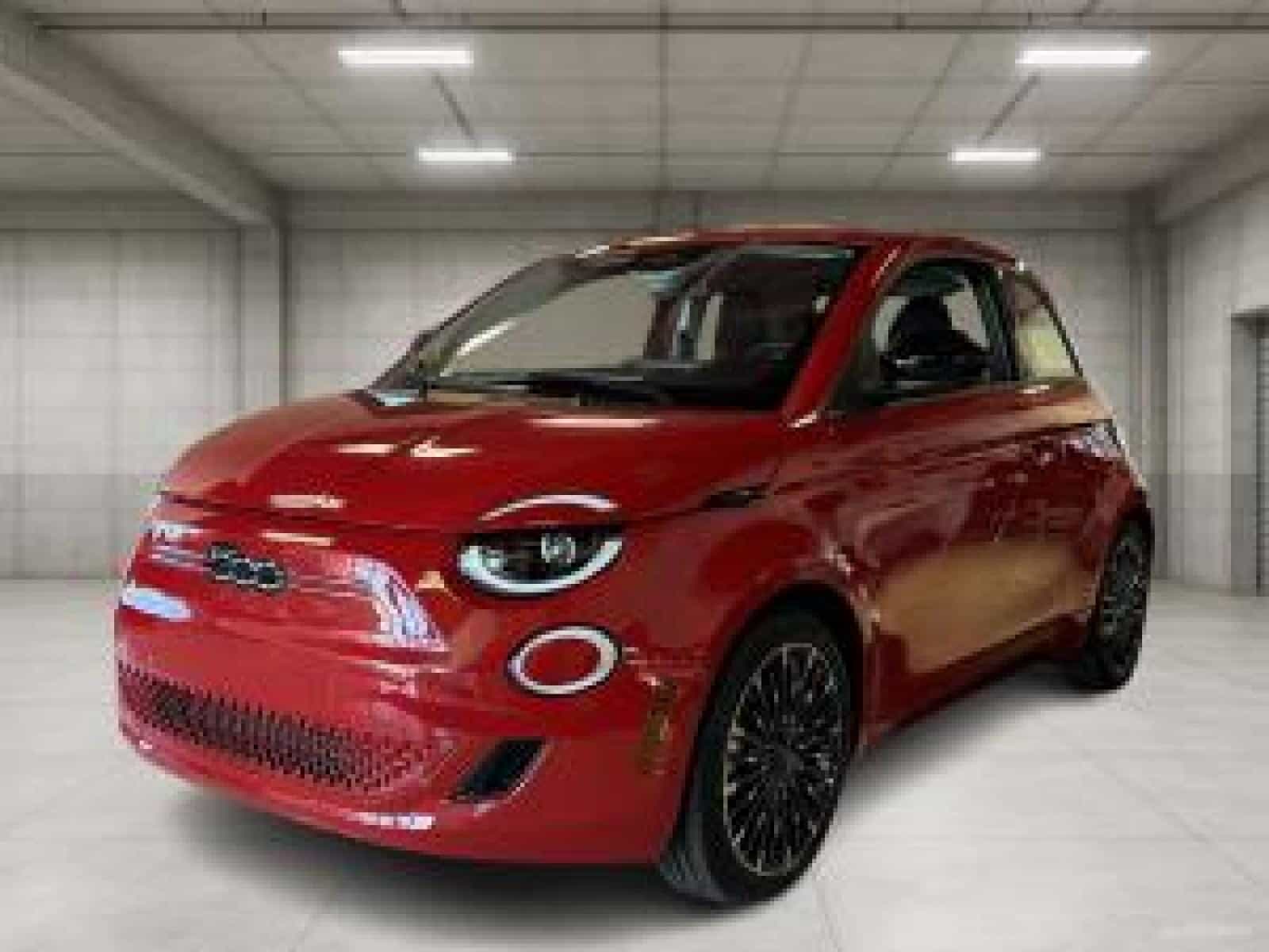 2025 Fiat All-New 500e BEV 500e RED - Image 1