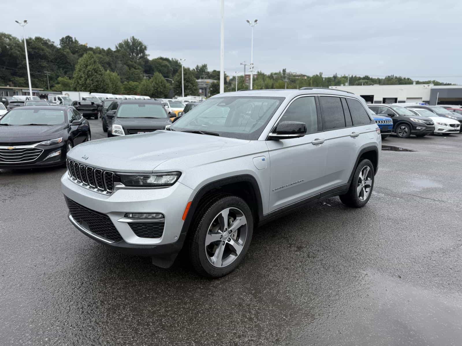2023 Jeep Grand Cherokee Base 4XE - Image 1