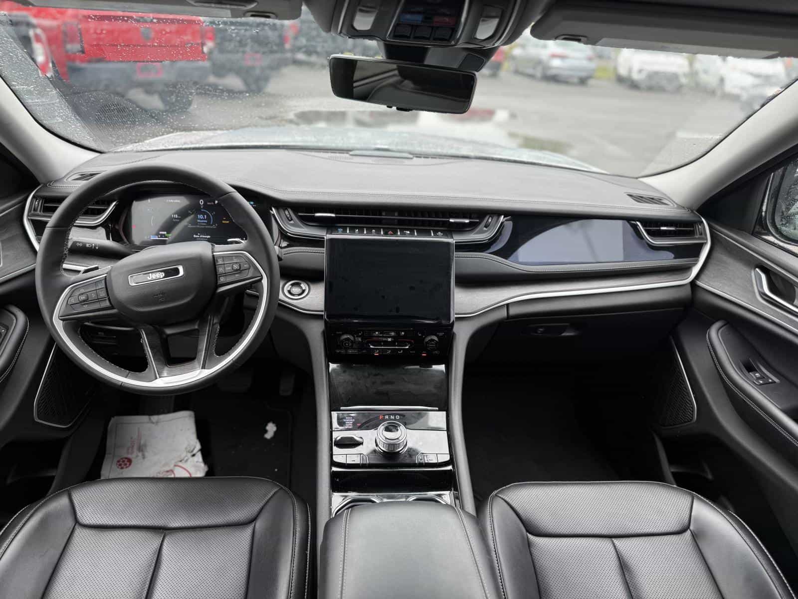 2023 Jeep Grand Cherokee Base 4XE - Image 15