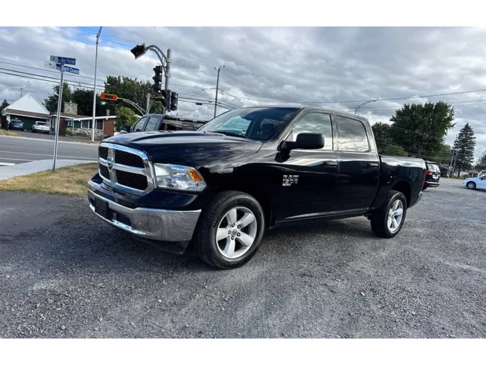 2023 RAM 1500 Classic SLT - Image 1