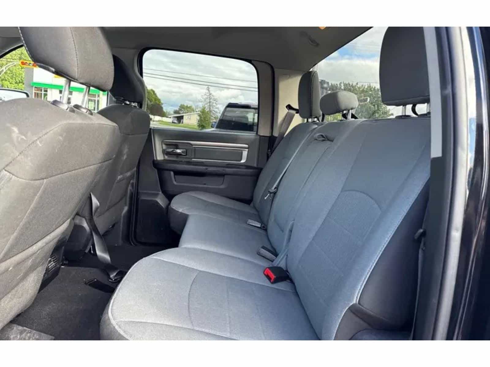 2023 RAM 1500 Classic SLT - Image 7