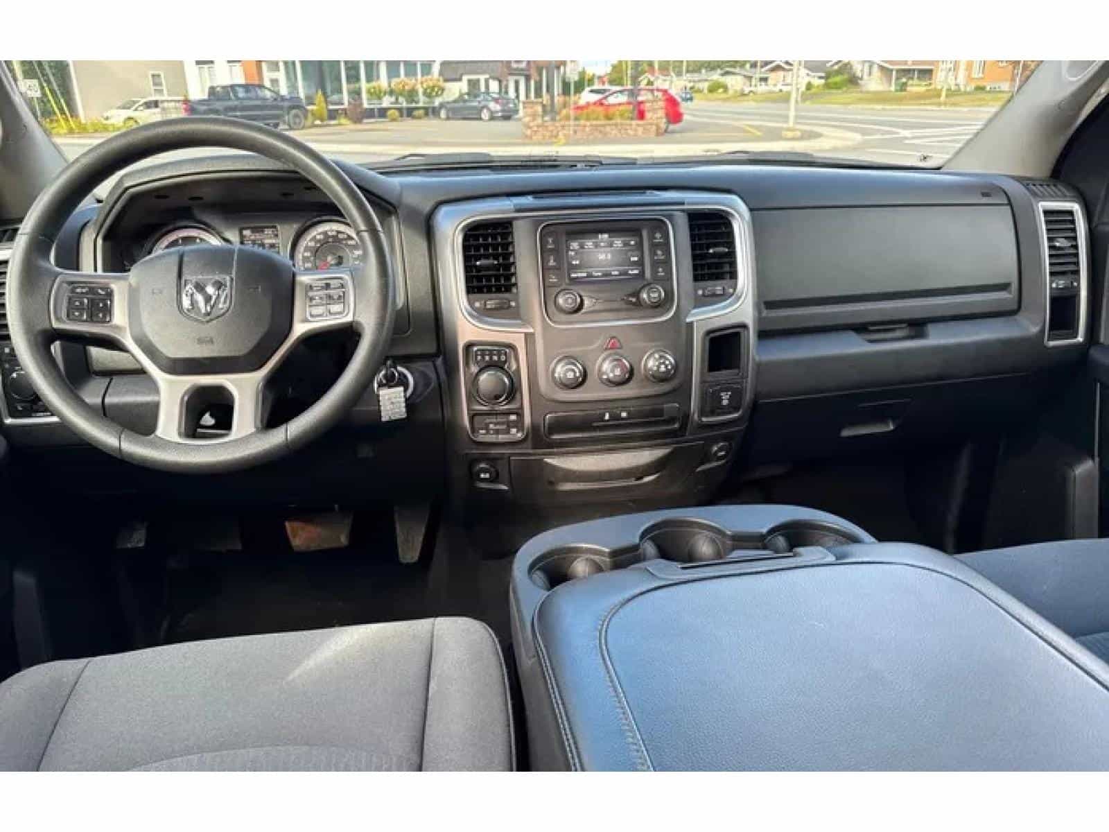 2023 RAM 1500 Classic SLT - Image 8