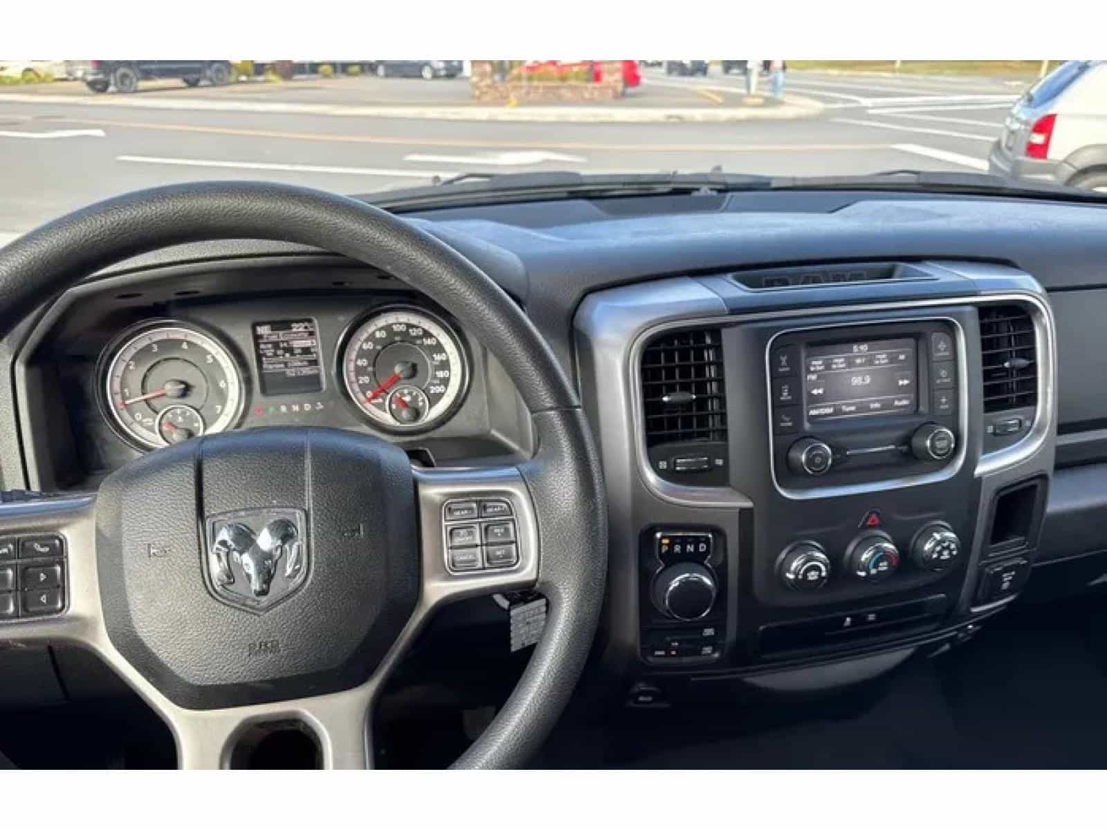 2023 RAM 1500 Classic SLT - Image 9