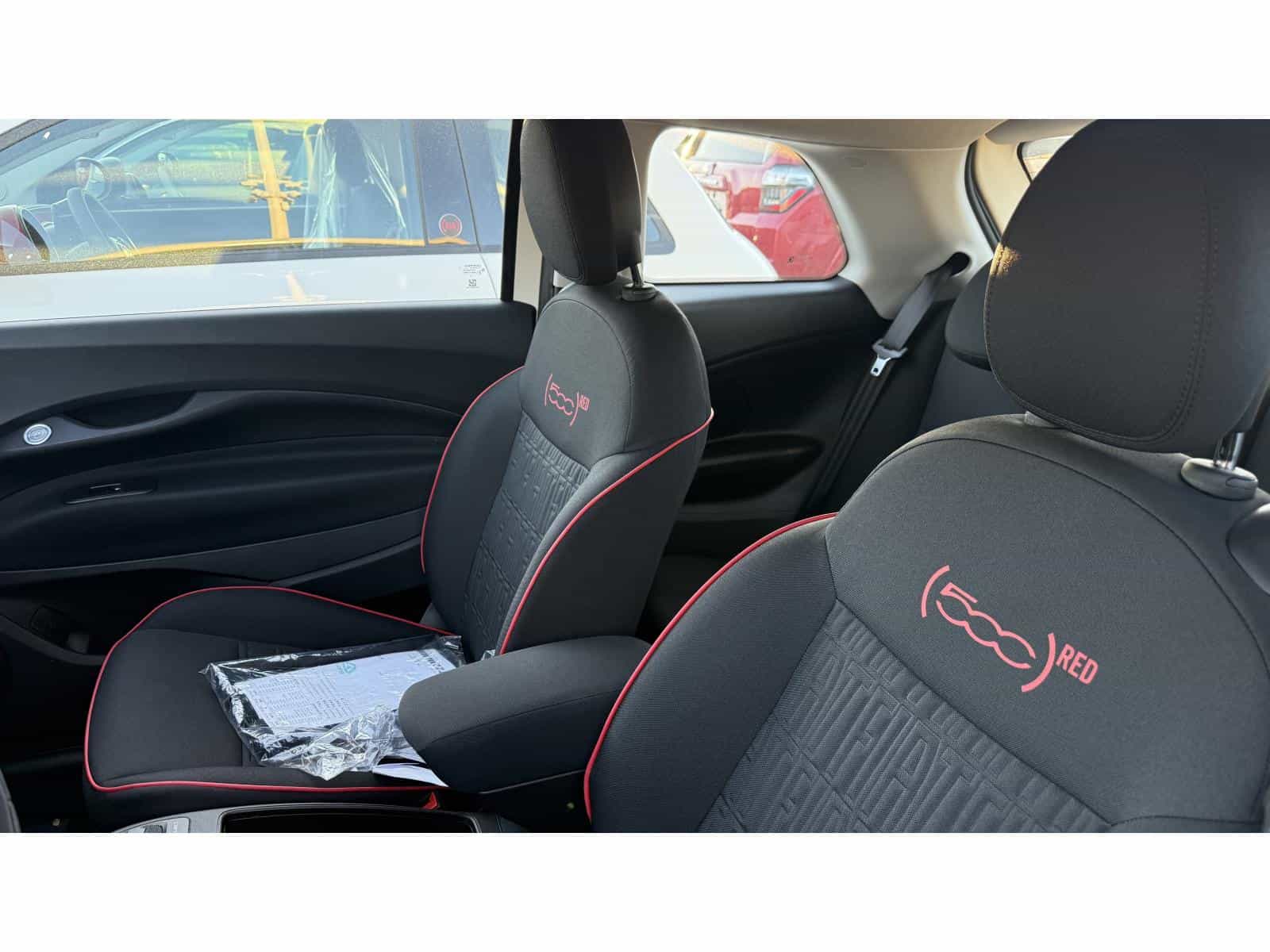 Image 8 Fiat 500E 500e RED 2025