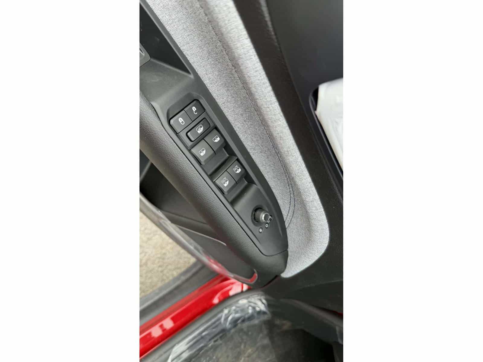 2026 Jeep Compass North - Image 9