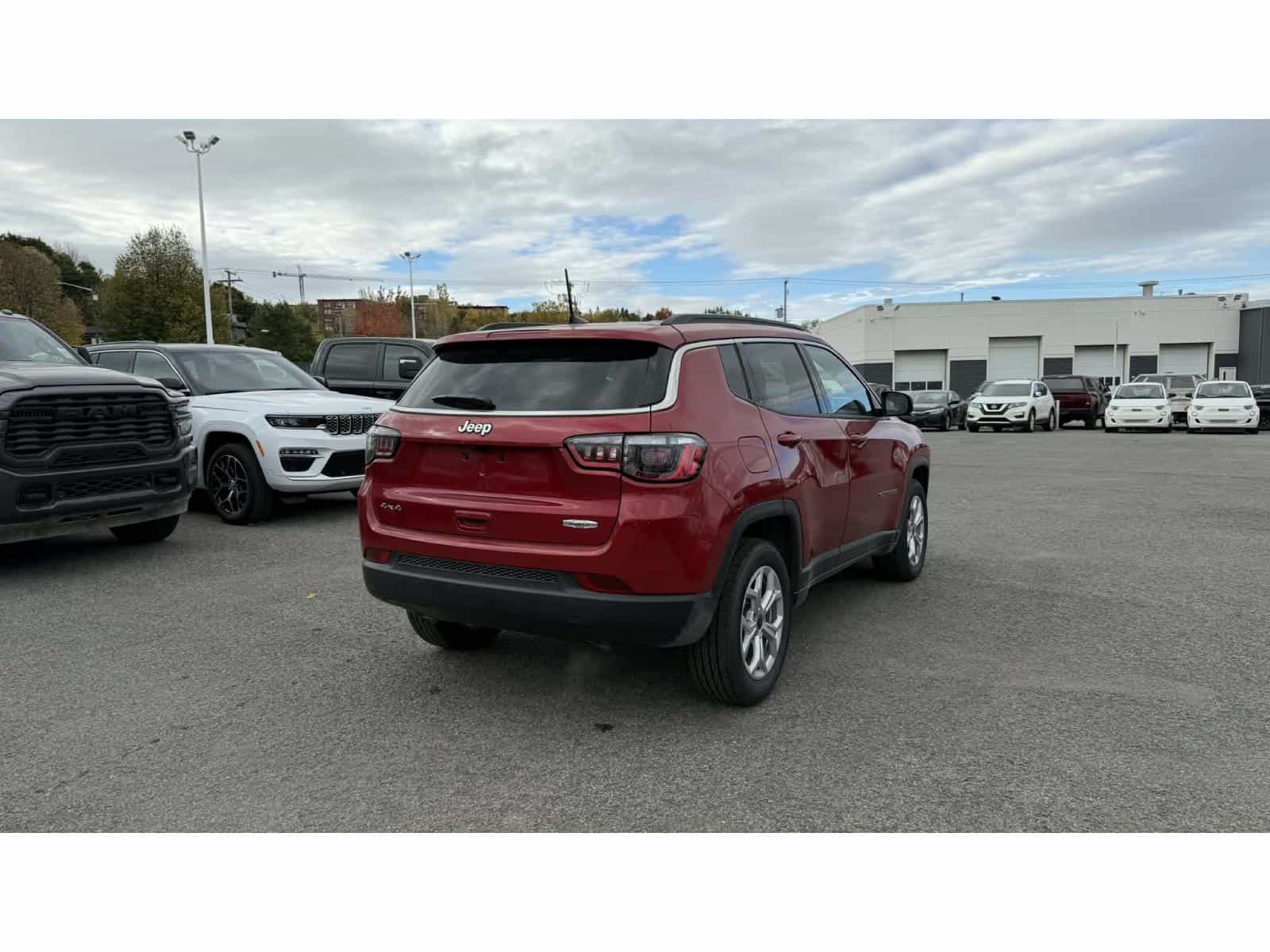2026 Jeep Compass North - Image 14