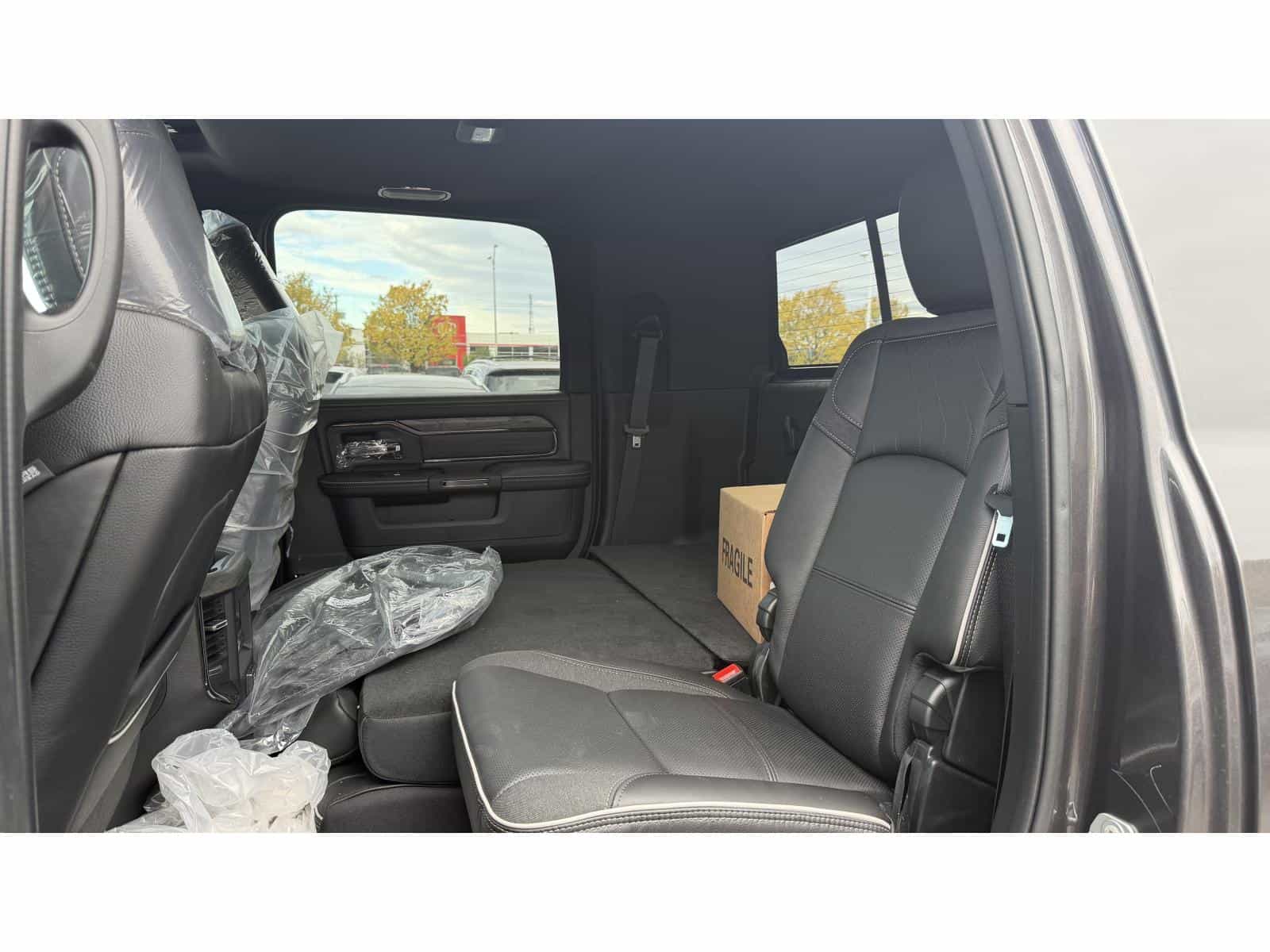 2026 RAM 2500 Limited - Image 12