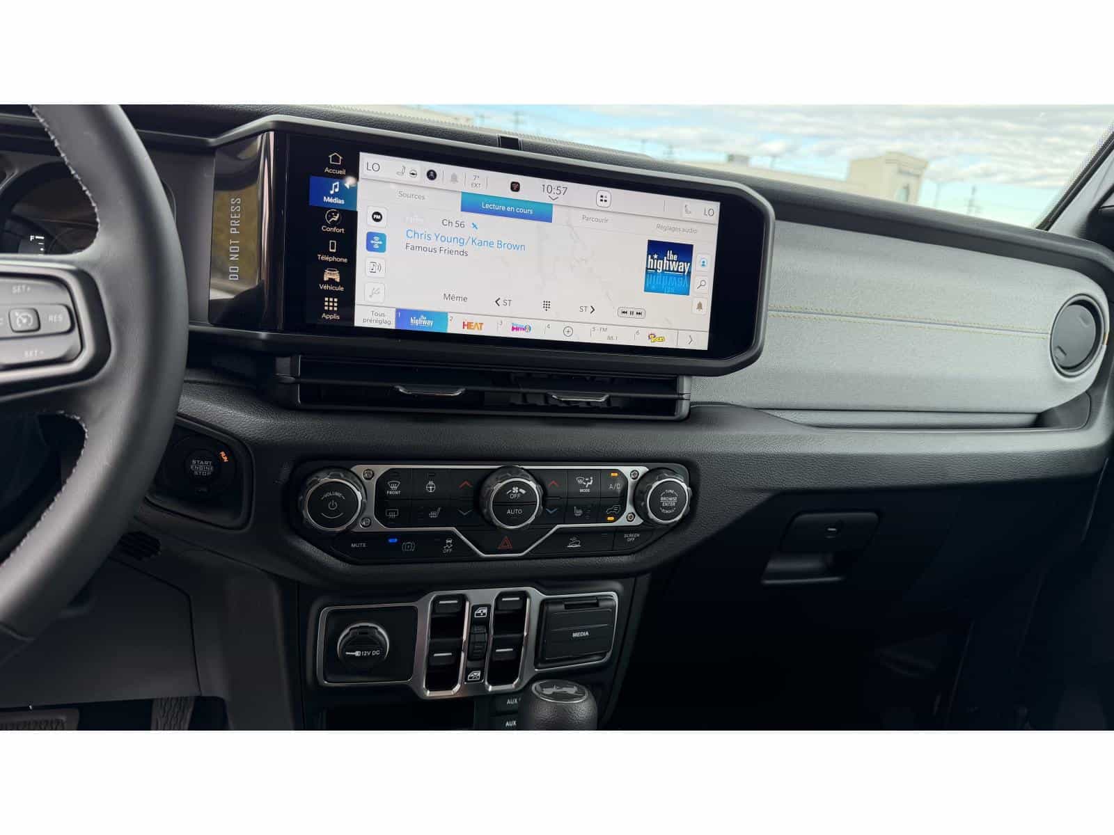 2025 Jeep Wrangler 4xe PHEV 4-Door Sport S - Image 9