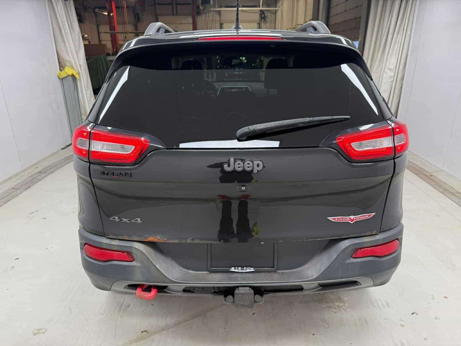 2015 Jeep Cherokee Trailhawk - Image 5