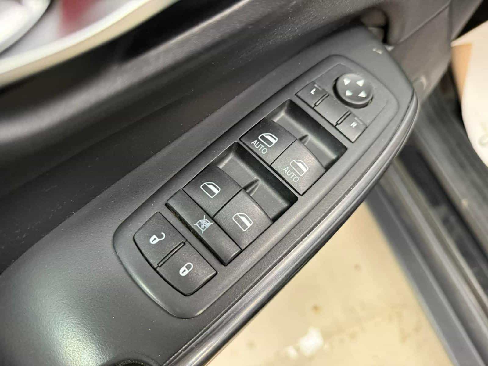 Image 14 Jeep Cherokee Trailhawk 2015