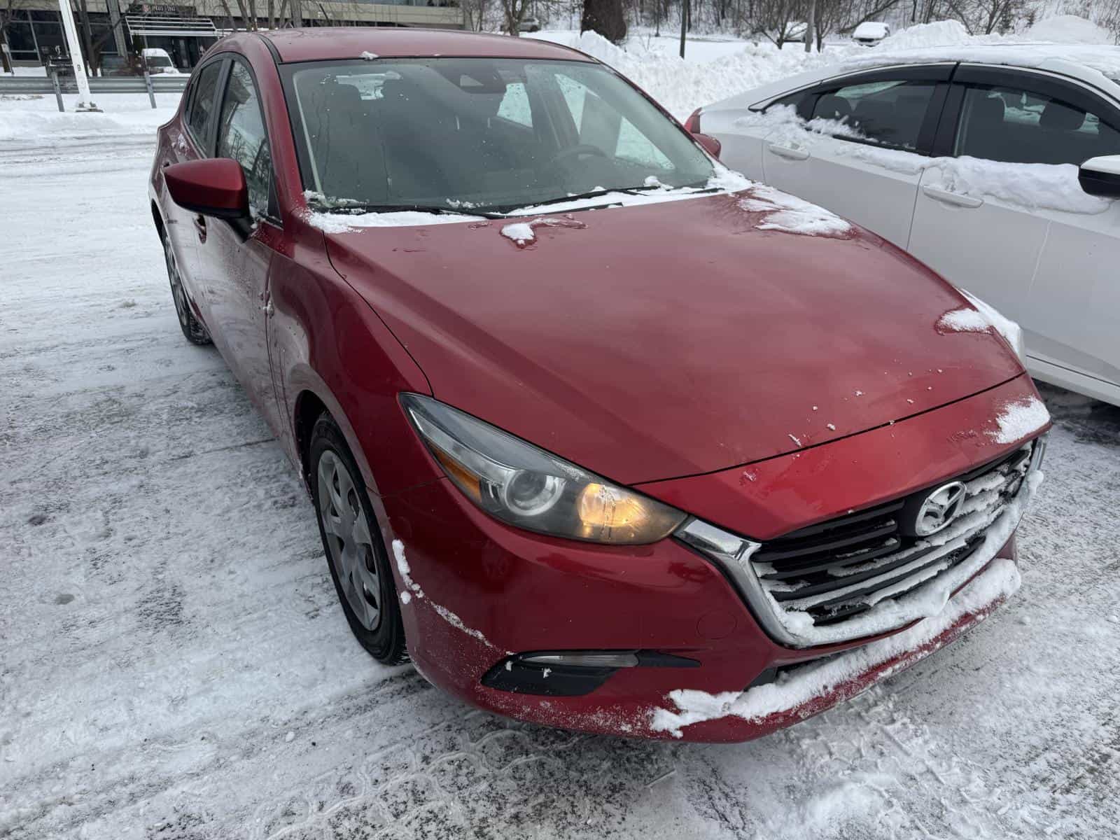 2018 Mazda MAZDA3 SPORT Sport GX - Image 4