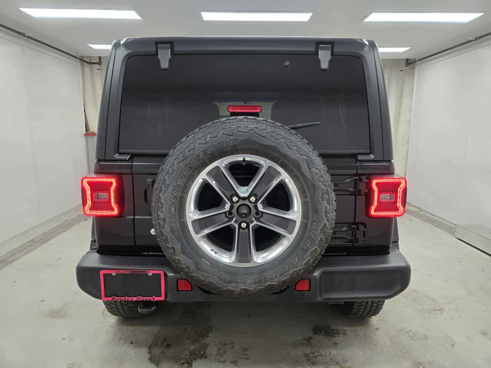 2020 Jeep WRANGLER UNLIMITED SAHARA Unlimited Sahara - Image 5