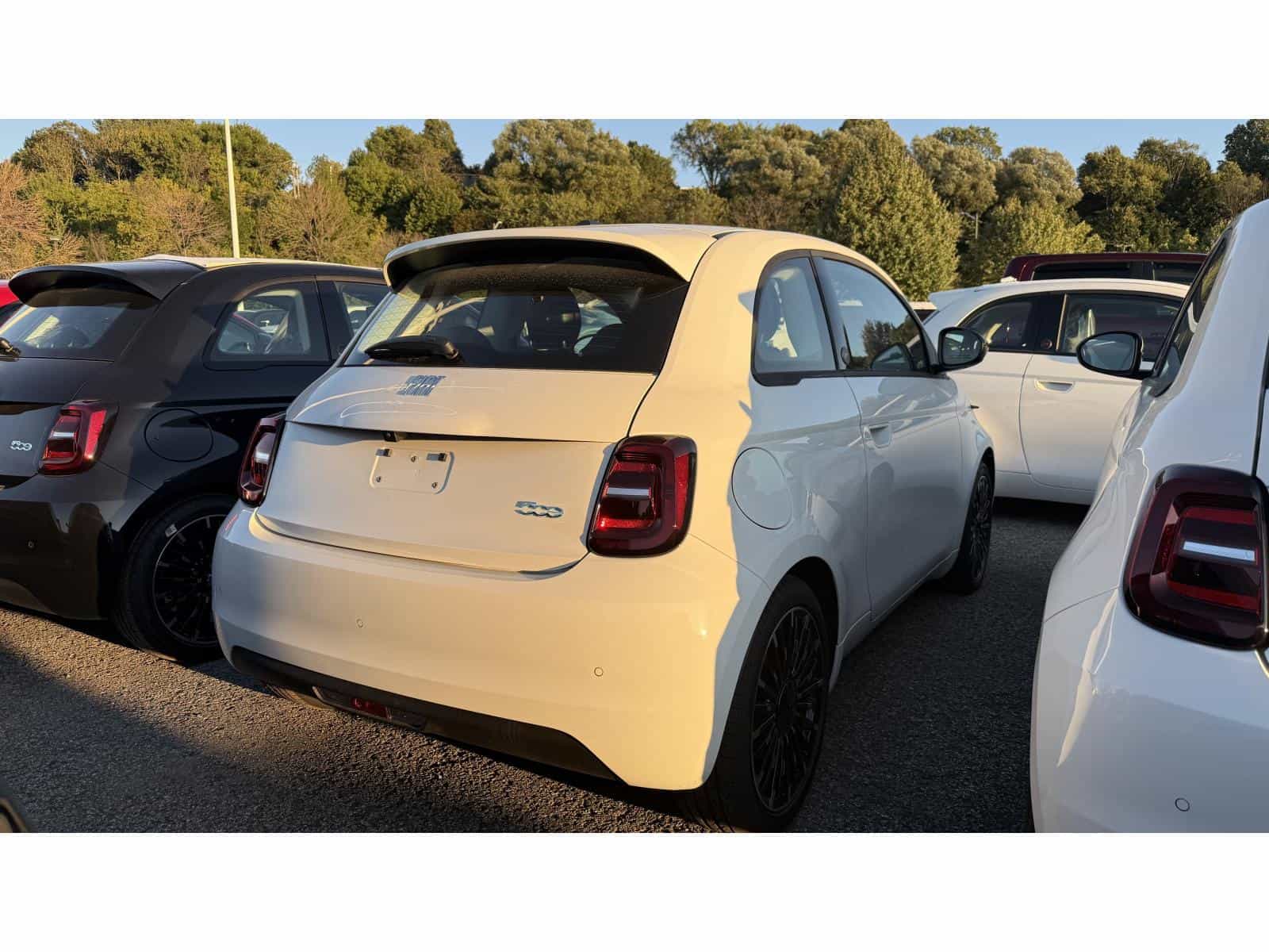 2025 Fiat All-New 500e BEV 500e RED - Image 3
