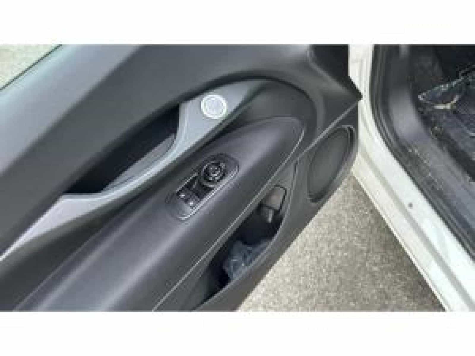 2025 Fiat All-New 500e BEV 500e RED - Image 11