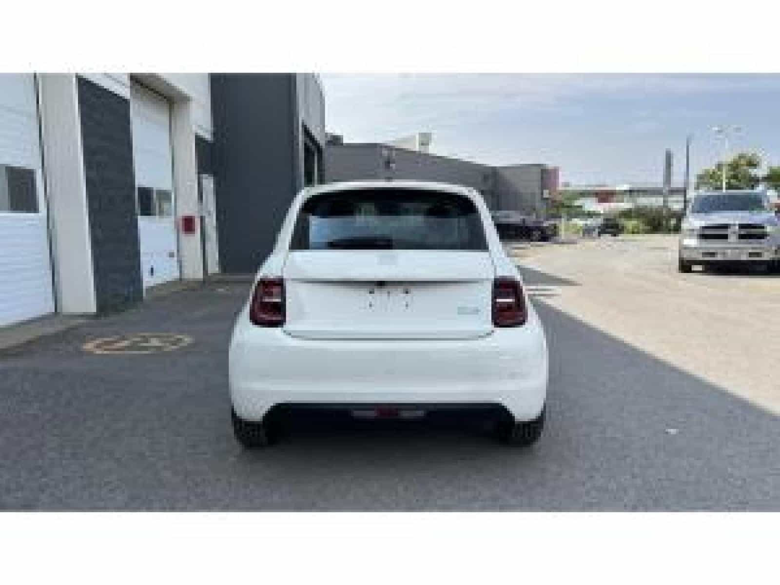 2025 Fiat All-New 500e BEV 500e RED - Image 5