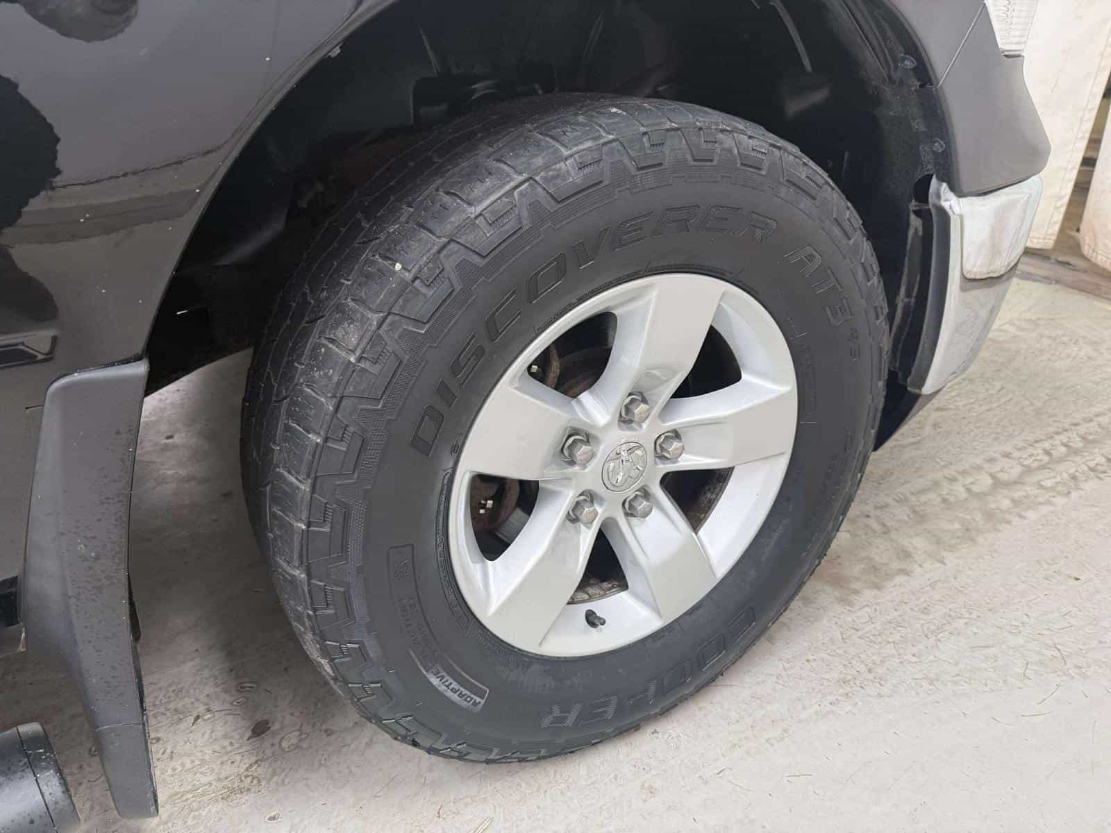 2017 RAM 1500 ST SXT - Image 7