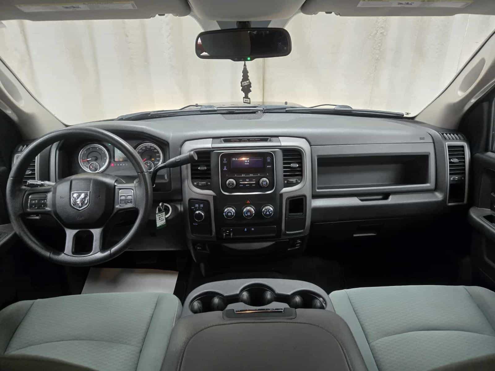 2017 RAM 1500 ST SXT - Image 8