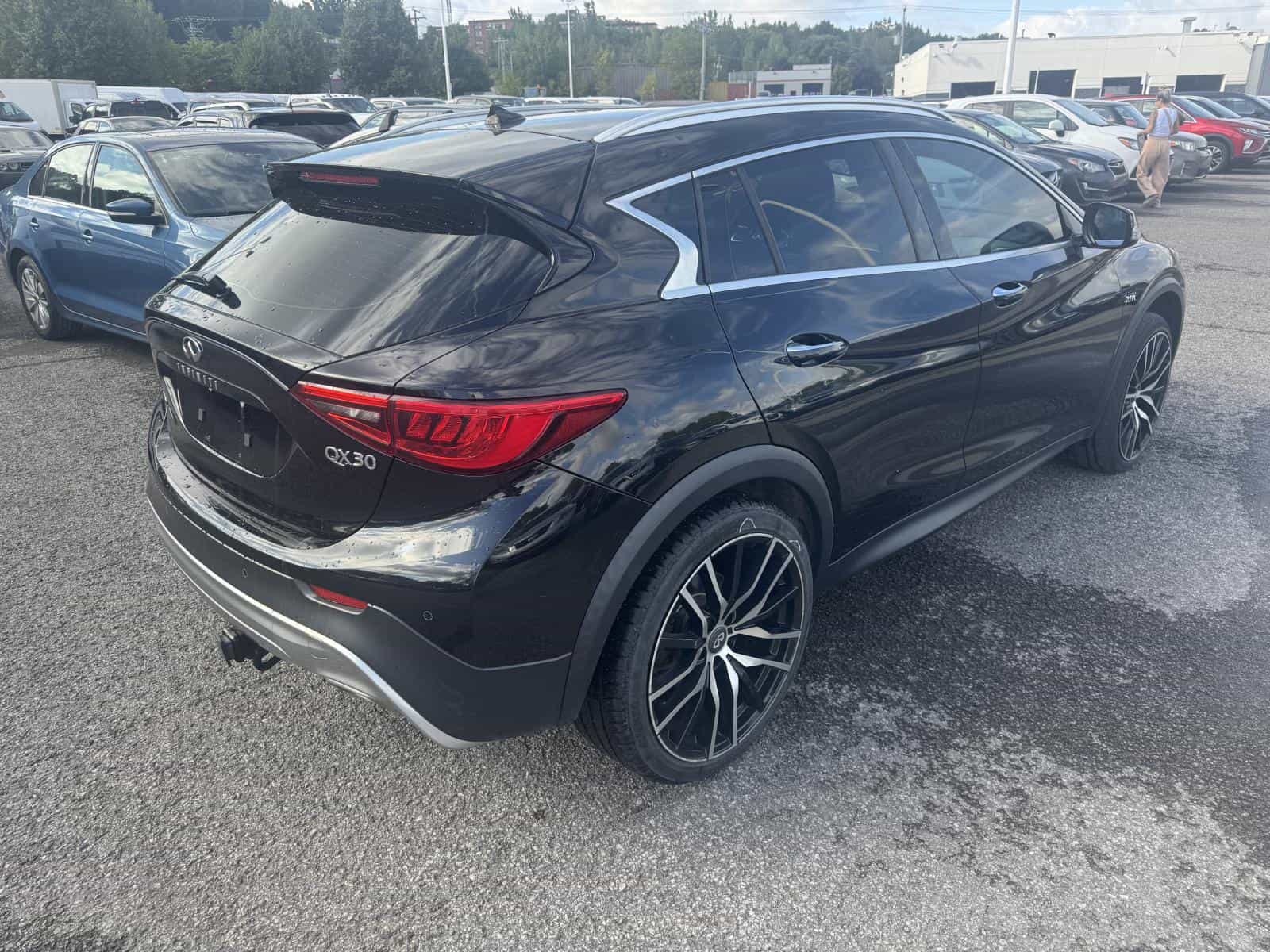 Image 4 Infiniti QX30 Premium 2017