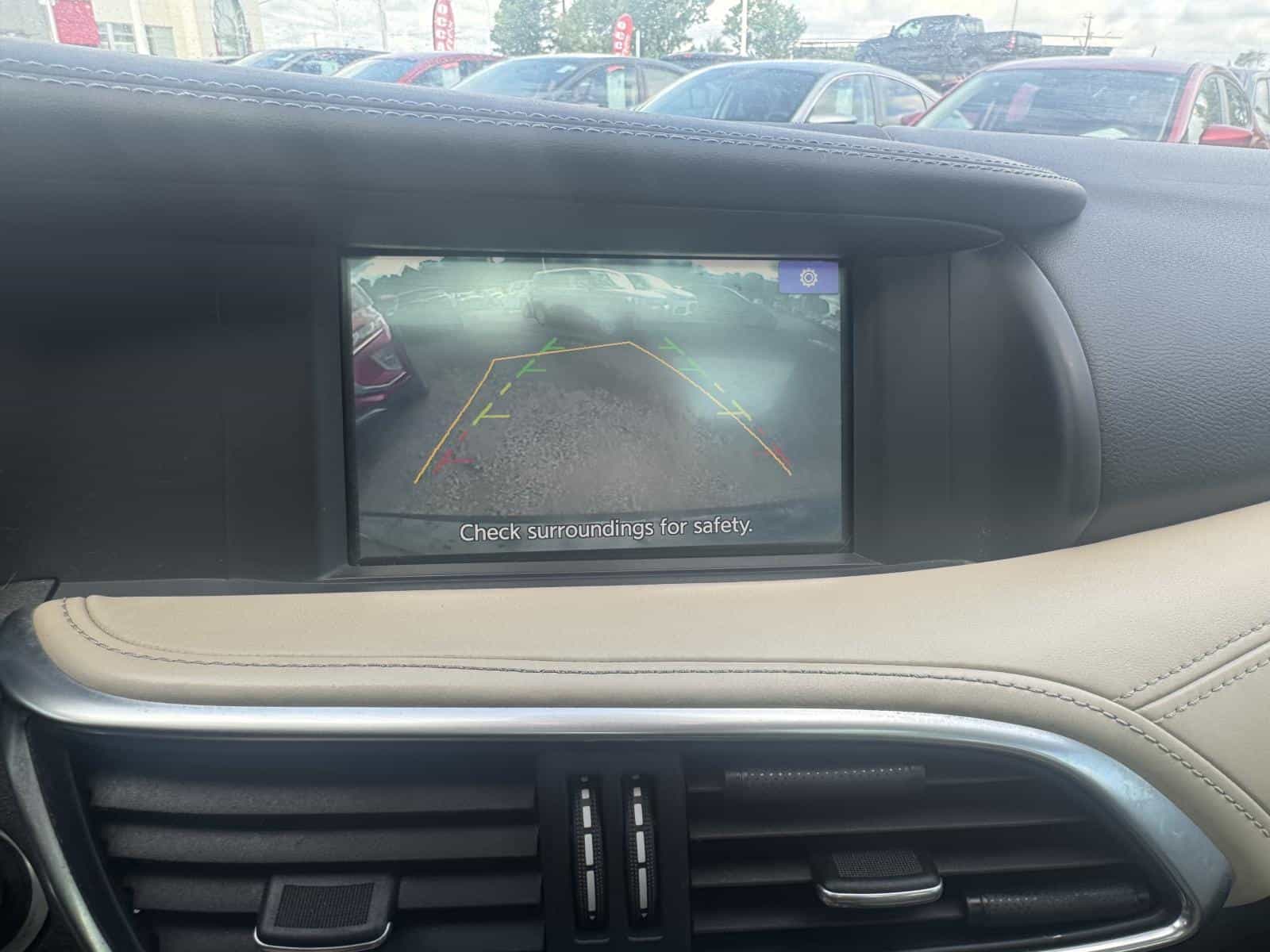 Image 10 Infiniti QX30 Premium 2017